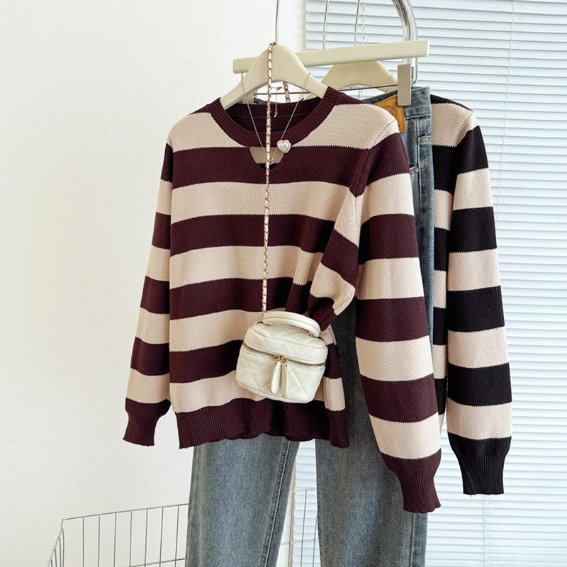 

Свободная маскирующая живот полосатая трикотажная базовая рубашка женский осенне-зимний внутренний и внешний свитер average size кофейный