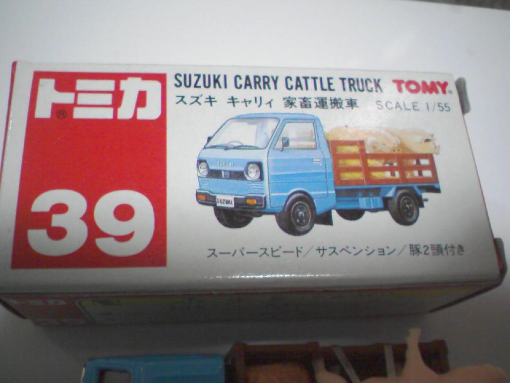 Tomica 39 Suzuki Carry Livestock Transporter Red TOMY Logo 1/55