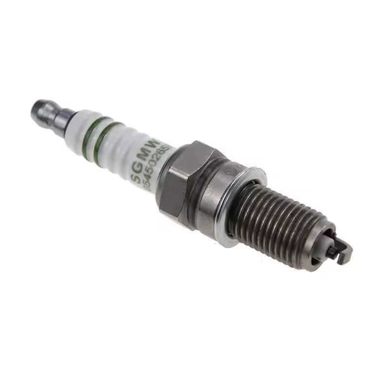 Engine Spark Plug for WULING BAOJUN 510 610 310 510 630 360 BAOJUN 730/WULING Cortez 1.2/1.5L 9002811 4pcs/set