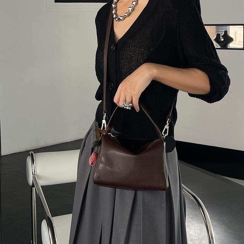 Large-capacity Genuine Leather Pillow Bag, Single-shoulder Crossbody Small Square Bag, Hand-held Lunch Box Bag