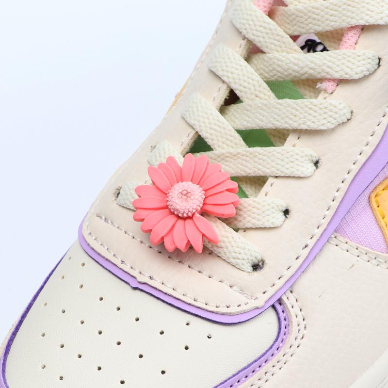 1 Pcs Chrysanthemum Sunflowers Shoes Charms Clip Little Daisy Flower Shoelaces Decoration Garden Shoe Accessories Buckle Women