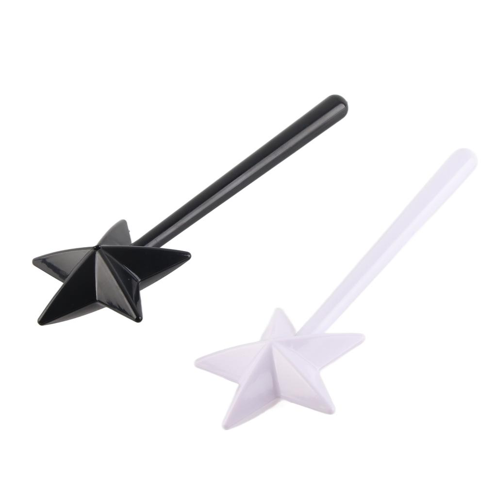 2 ks Solnička Pepřenka ve tvaru hůlky Plastová Roztomilý Dávkovač soli ve tvaru hvězdy Černá Bílá Kuchyňské potřeby