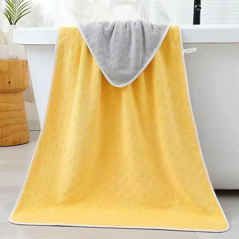 Double-Layer Embossed Quick-Dry Bath Towel - Soft, Absorbent, Enlarged & Thicken Design for Beach & Home 70 x 140 cm