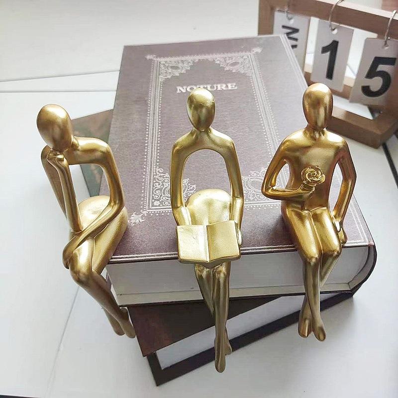 

Character sitting ornaments home living room wine cabinet TV cabinet light luxury abstract