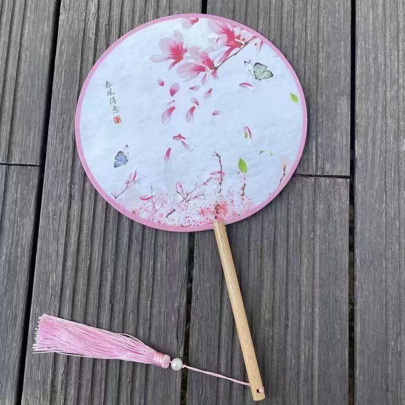 Hanfu Fan for Girls, Dance Fan with Ancient Style and Fairy-Like Charm, Traditional Accessory for Dancing with a Qipao, Special Rouge Makeup Fan