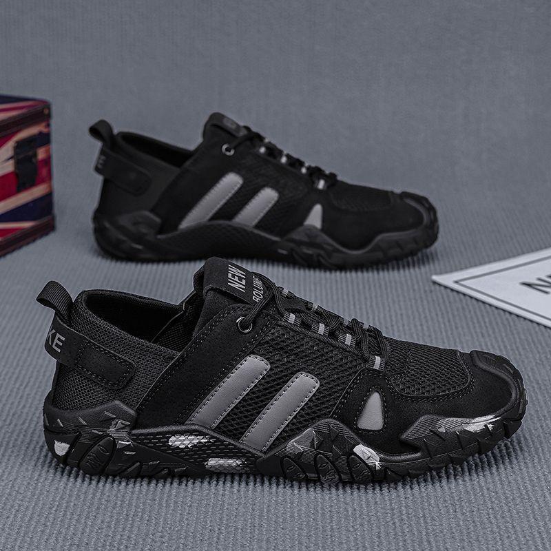Shoes New Spring Flying Weaving Breathable Casual Shoes High Value Lightweight Labor Protection Shoes 39