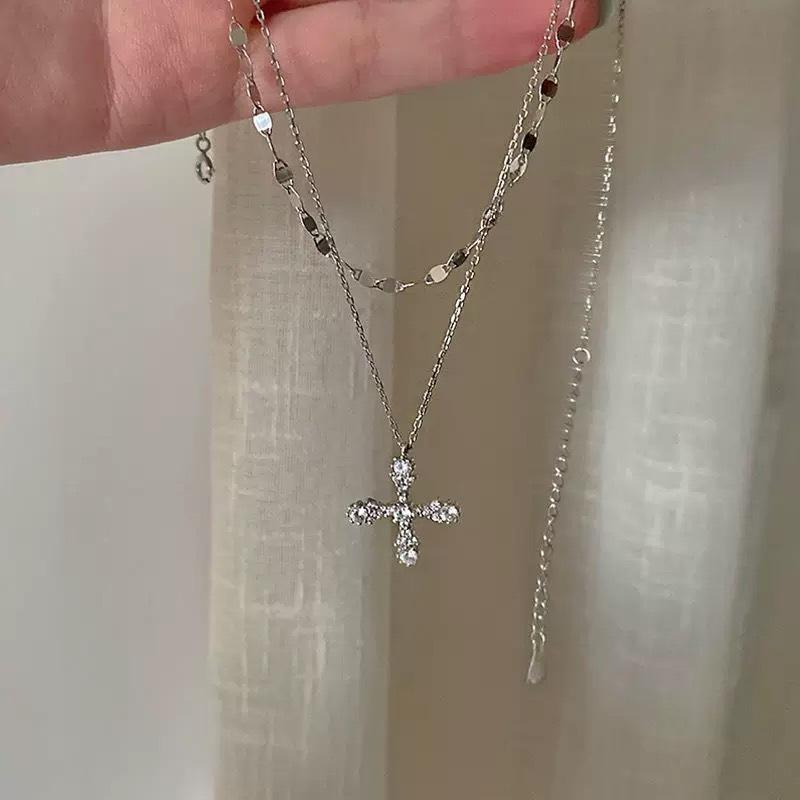 

Fashionable Minimalist Cool Style Double Layered Cross Pendant Necklace