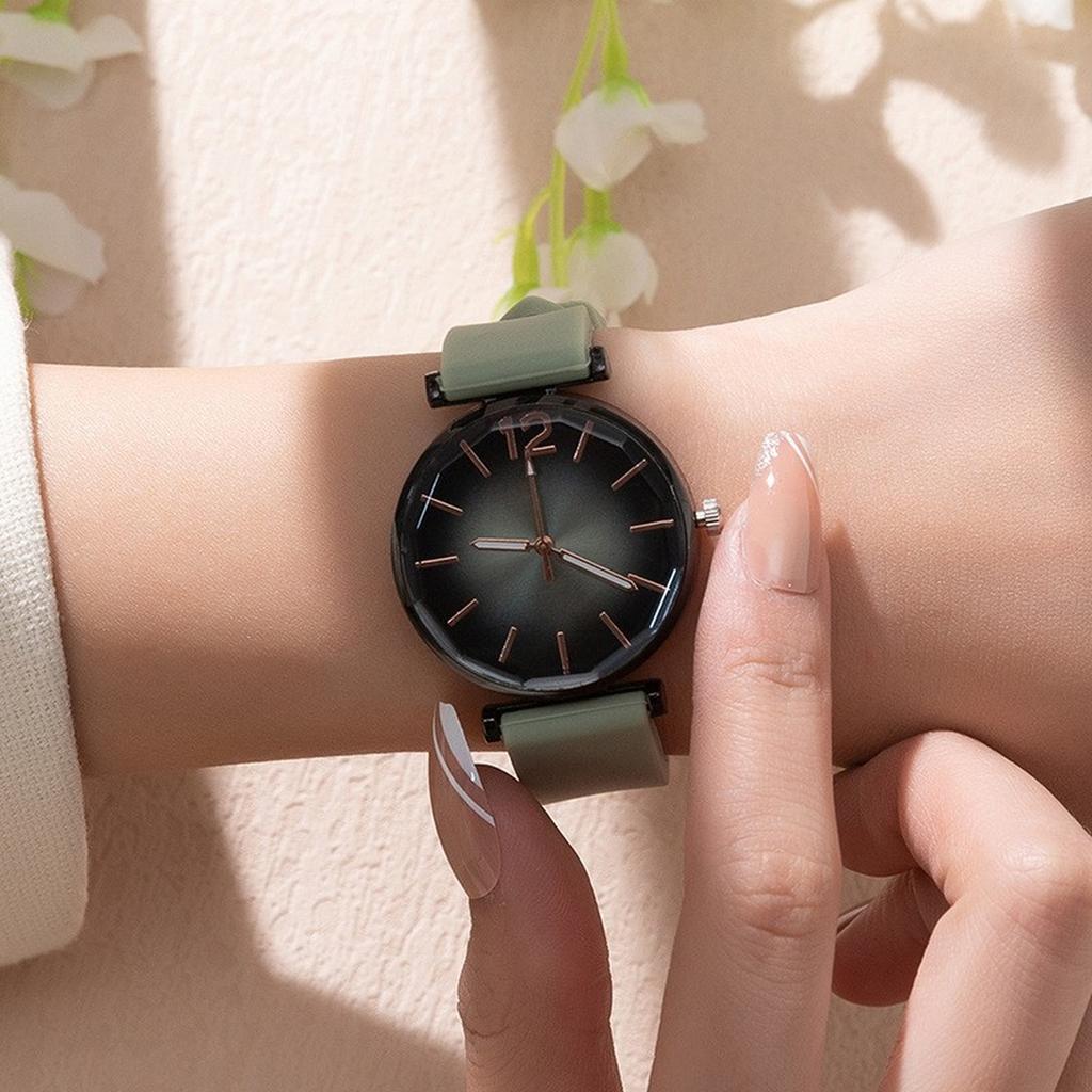 Women's Fashion Vintage Watch