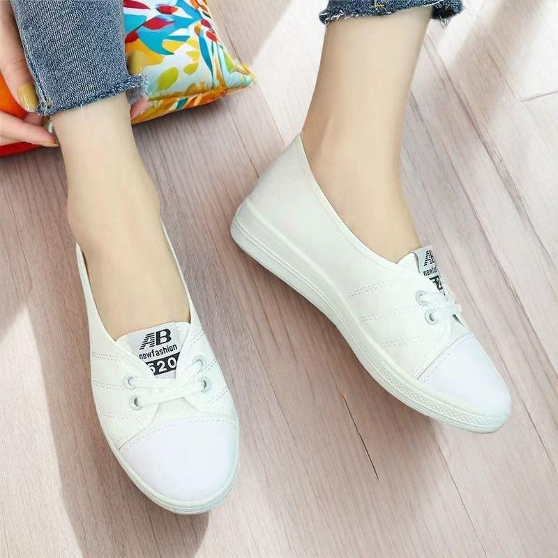 A Pair of Summer Canvas Shoes, Women's Breathable Little White Shoes, Student Casual Shoes, and a Pair of Lazy Shoes.