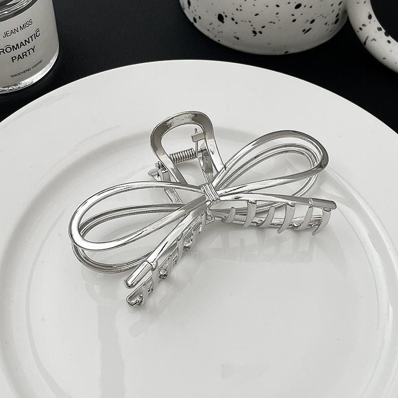

Women Vintage Metal Bowknot Hair Claw Clip for Girls Trendy Korean Party Hairpins Barrettes Fashion Headdress Hair Accessories