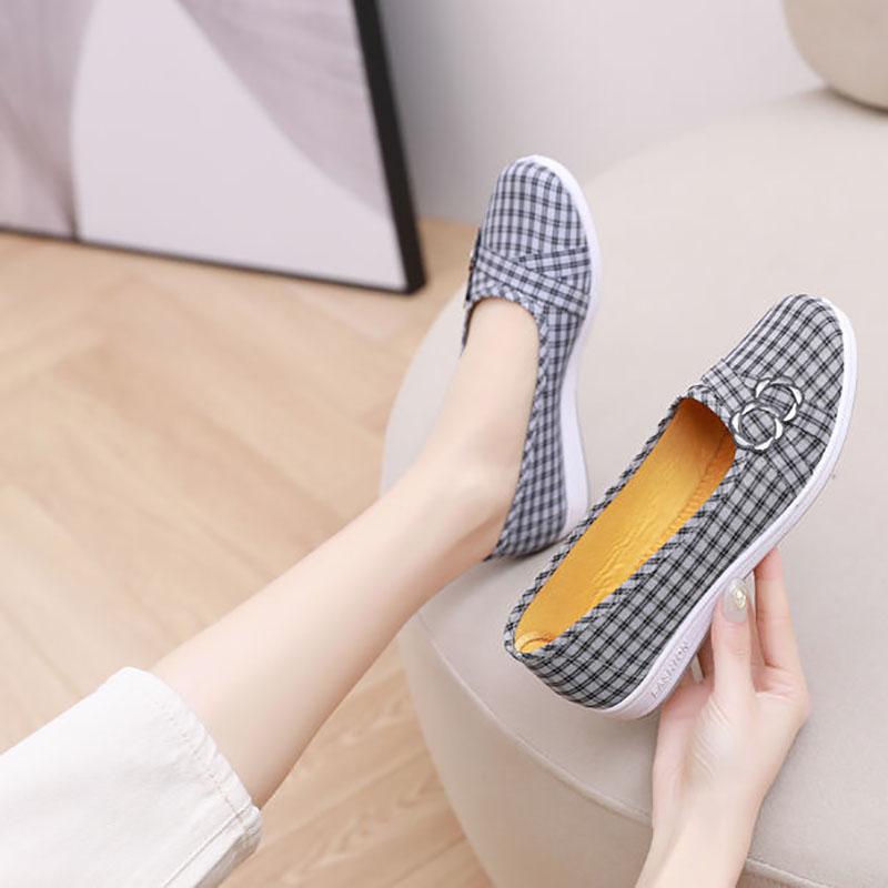 Kadın Ayakkabıları Eski Pekin Kumaş Ayakkabılar Orta Yaşlı Düşük Üst Nefes Alabilir Tek Ayakkabılar Kaymaz Rahat Sığ Ağız Anne Ayakkabıları