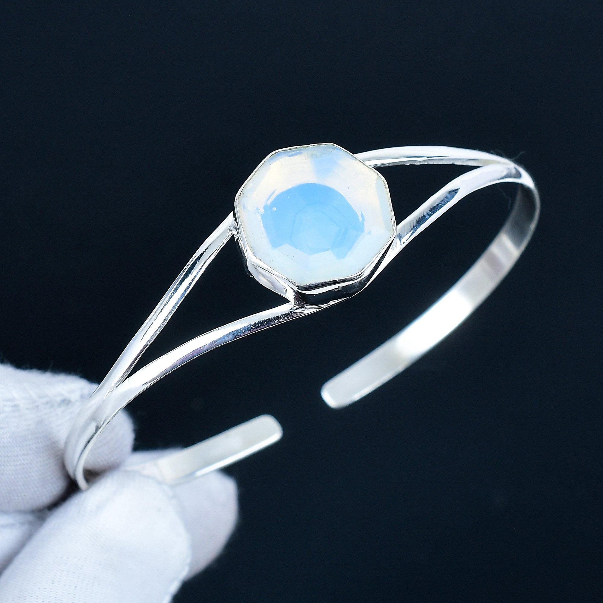 

Изящный браслет-манжета ручной работы с шестигранным молочным опалом, браслет-манжета из стерлингового серебра 925 пробы, браслет с молочным опалом для жены, унисекс-браслет 7 белый