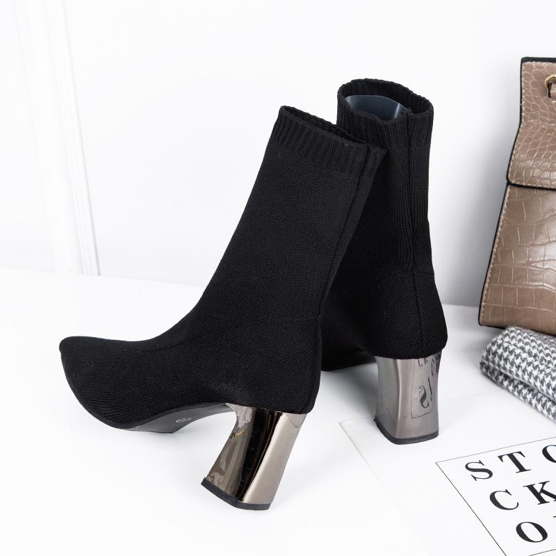 One-character women's black thermal boots, comfortable and fashionable pointed high heels, women's casual thick-heeled single shoes