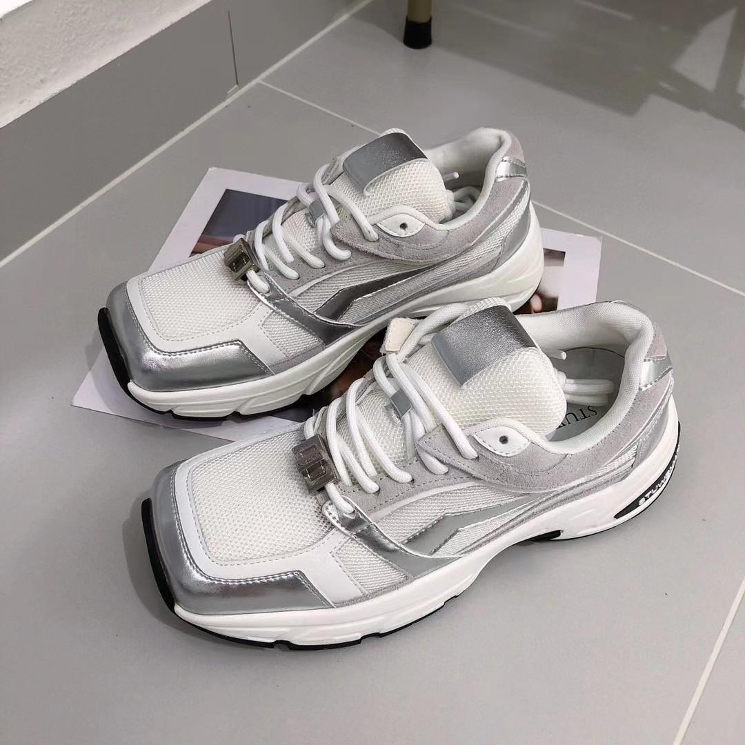 

Толстые повседневные женские кроссовки из сетчатой ткани с дышащей отделкой 2024 года, новая модная простая универсальная обувь для женщин, осенняя пора 40