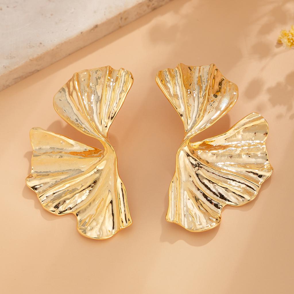Ingemark Exaggerated Big Maple Leaf Stud Earrings for Women Punk Gold Color Geometric Petal Piercing Earrings Y2K Accessories