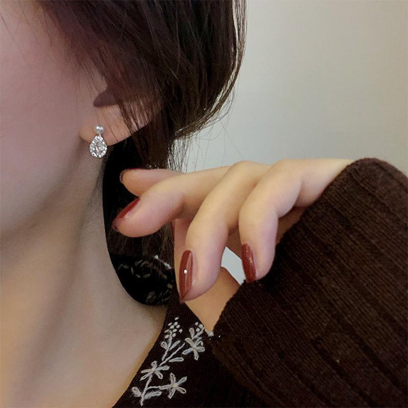 Huitan Dainty Delicate Stud Earrings Lady Engagement Jewelry with Simulated Pearl Shiny Waterdrop Shape Zirconia Accessories