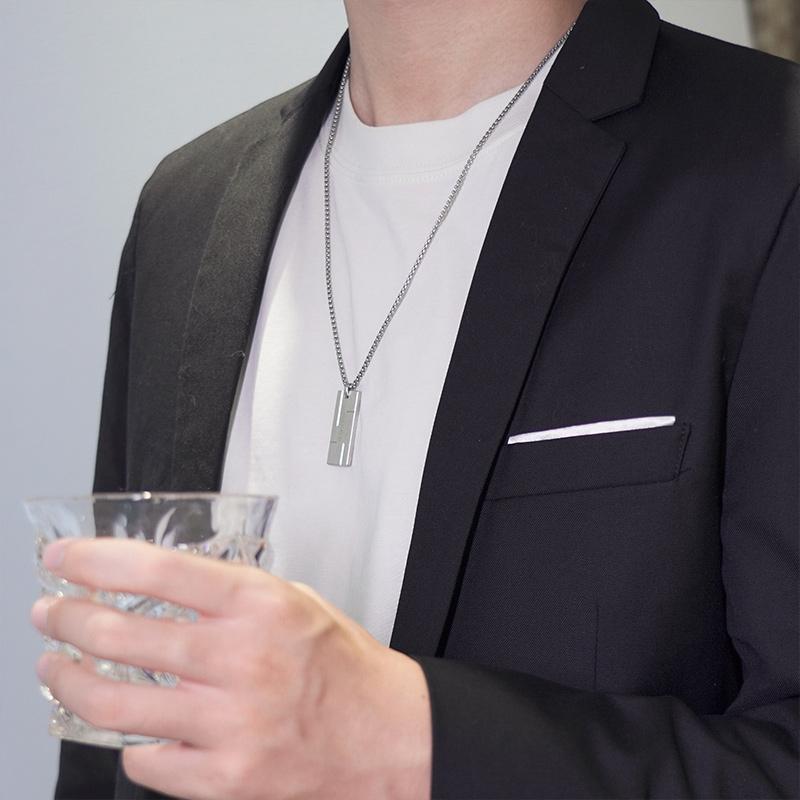 Calvin Klein Retro Small Square Adjustable Stainless Steel Necklace Men and Women Same Style Couple Model 2743992 35000058-silver One Size Fits All
