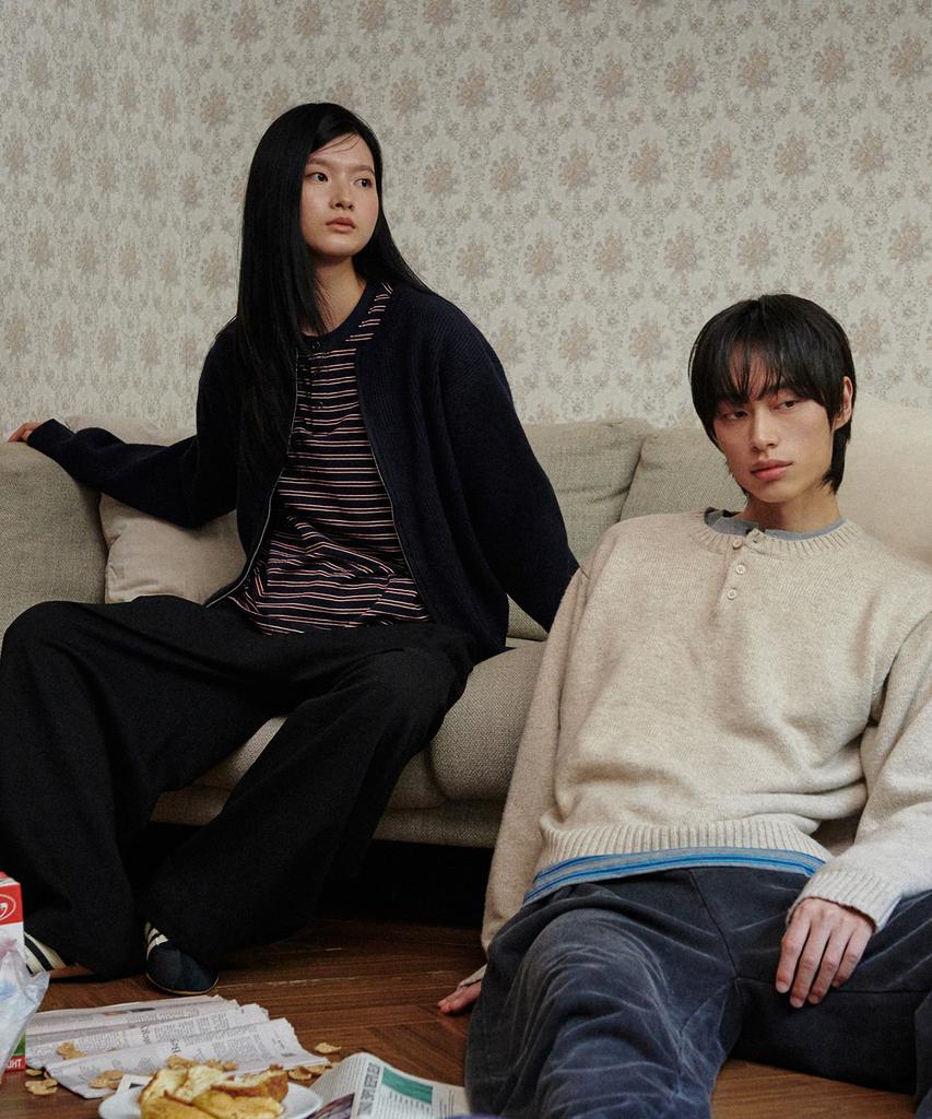 GLW [Unisex] Striped Henley Neck Long Sleeve Tee Wine
