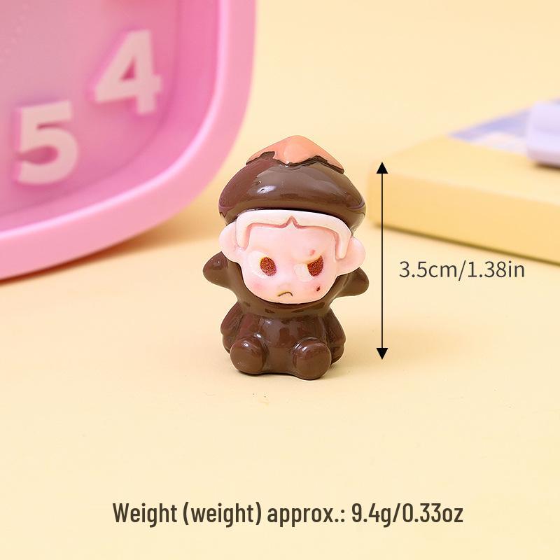 Labubu Crying Doll: Cute 3D Resin Car-Mounted Ornament for Desktop