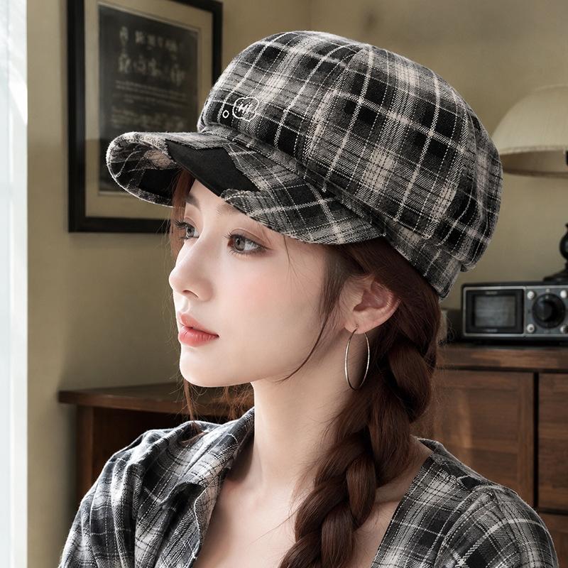 Sweet Plaid Star Newsboy Hat Women's New Retro Old Octagonal Hat Embroidery Versatile Face Little Beret