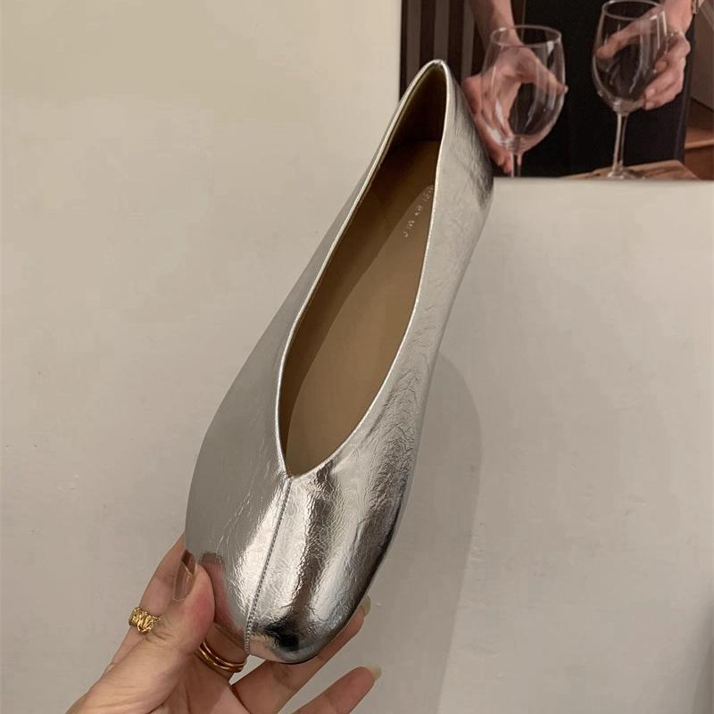 

Fashion SUOJIALUN 2025 Autumn Flat Heel Women Boat Shoes Fashion Round Toe Shallow Slip On Ladies Casual Soft Heel Dress Single Shoes 39 серебряный