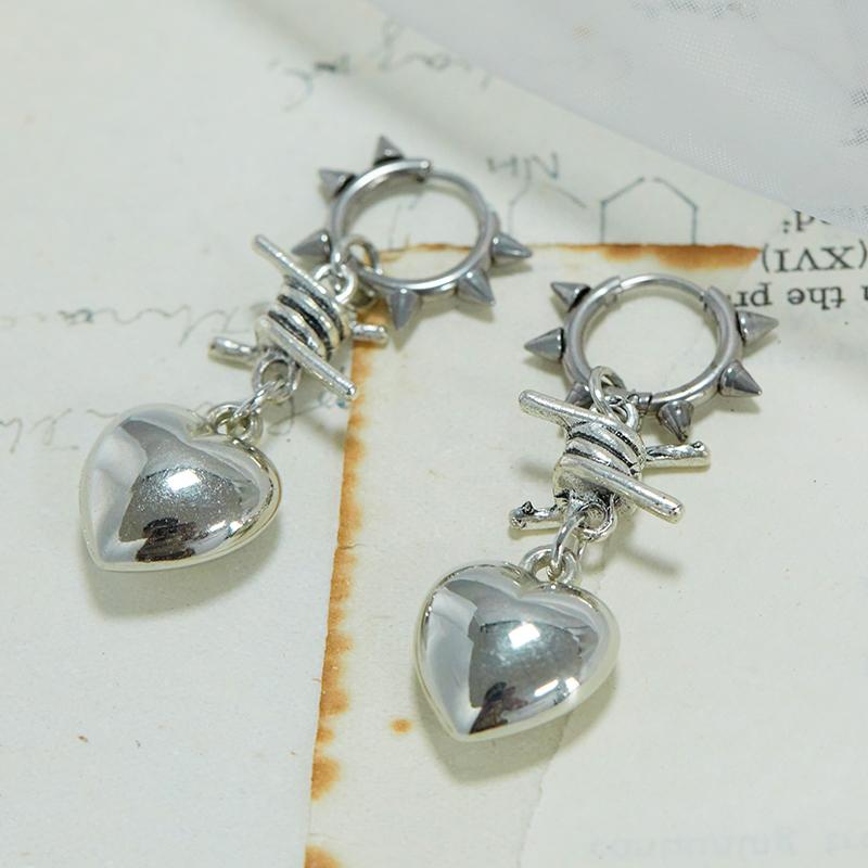 

Готическая бижутерия Серьги-кольца с сердцем из шипов Гранж Серьги-подвески Панк Эстетика Женские Женские Аксессуары Серьги в корейском стиле