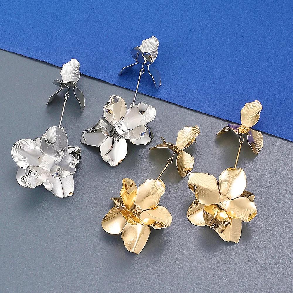 Big Alloy Flower Long Pendant Drop Earrings for Women Classic Gold Color Exaggerated Style Vintage Earrings Charming Zircon