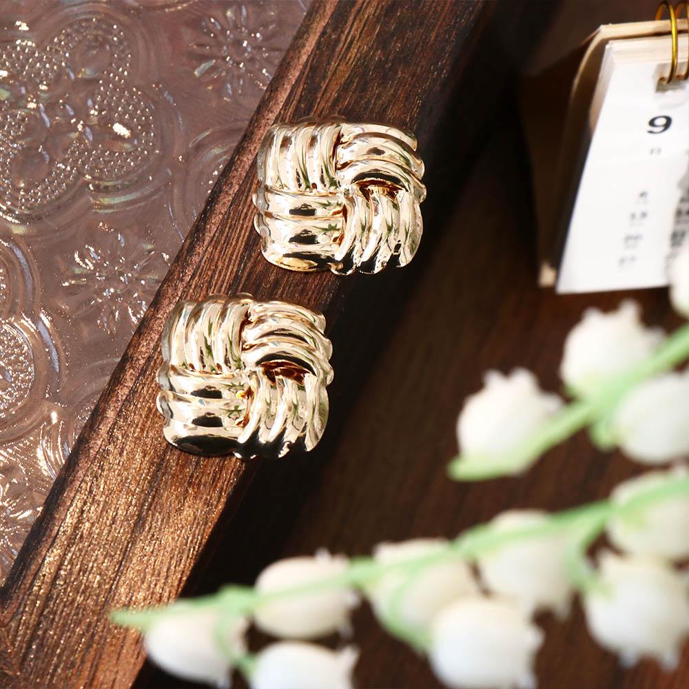 Zinc Zinc Alloy Ear Studs Vintage Twisted Earrings Jewelry Wave Stud Earrings  Party