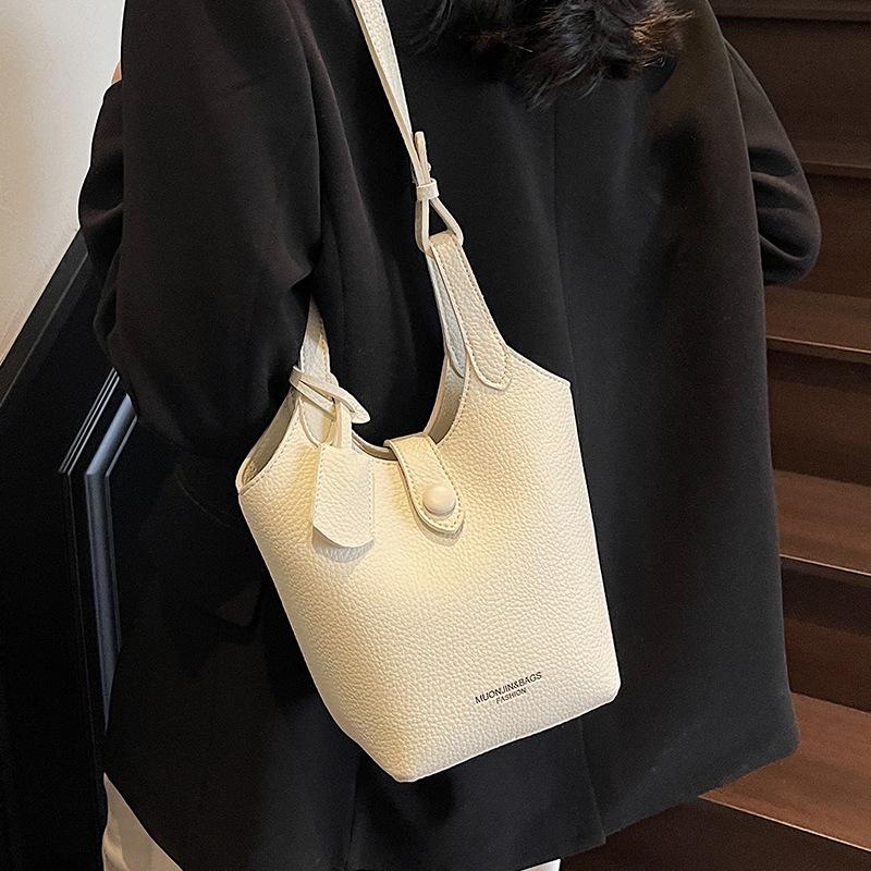 Fashion New Design Korean Simple Lychee Pattern Bucket Bag Women's Commuter Casual Versatile Commuter Messenger Bag