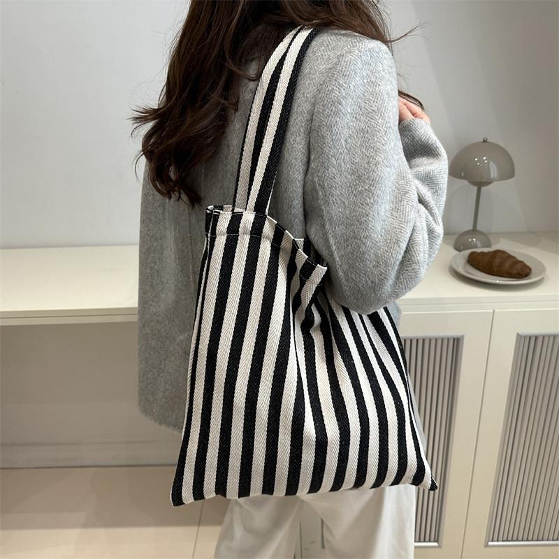 Chic Urban Minimalist Large Capacity Shoulder Tote Bag In Versatile Colors For Daily Use