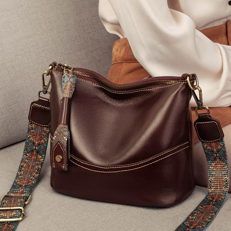 Bags women's new women's bags autumn and winter leather shoulder messenger bags large-capacity commuter bucket bags