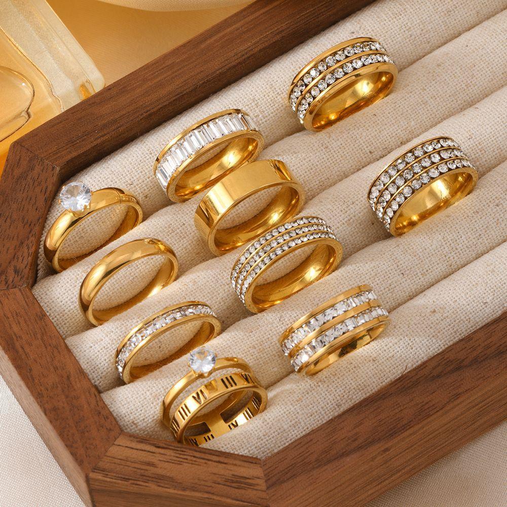 

Special Stainless Steel Ring for Women, Starry Sky Inlaid with Diamonds, Fashionable and Elegant Plated Ring18k Gold Titanium Steel Jewelry Factory 9No.