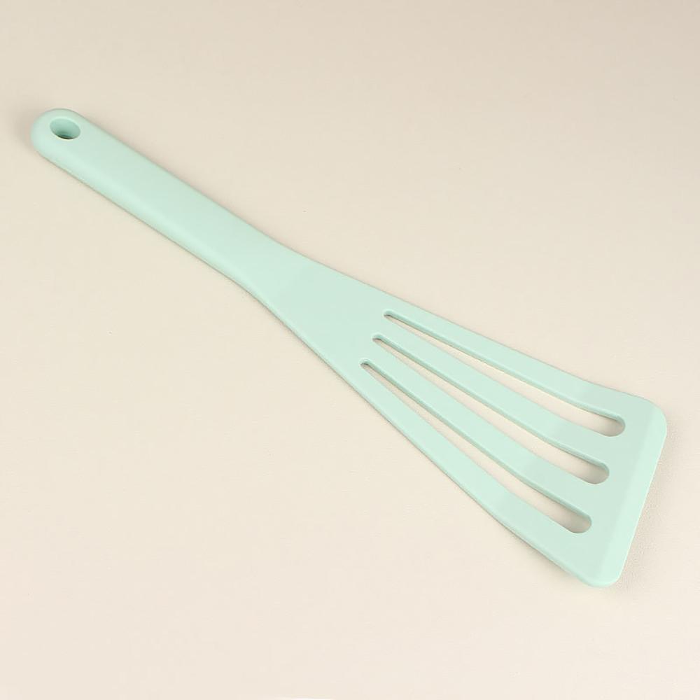 

1PC Silicone Inclined Drain Shovel for Frying Fish Household non Stick Pot Shovel High-temperature Resistant Kitchen Utensils