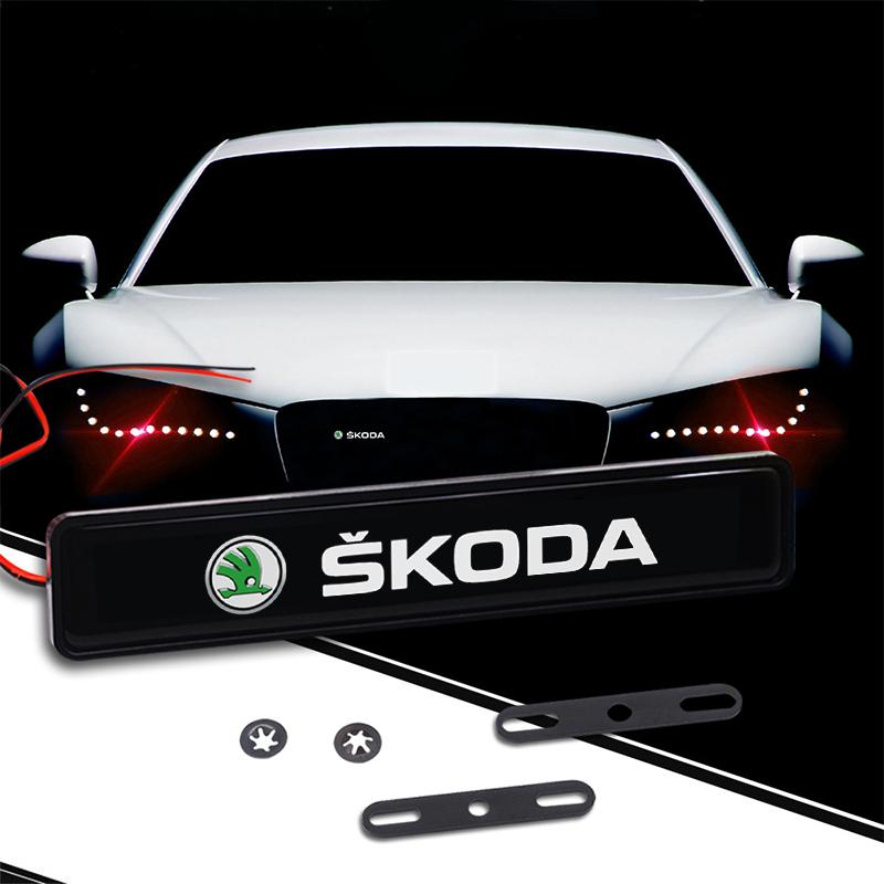 Autocolant Emblema Grilă Față Mașină Grilă Faruri Emblema R LINE Lumină LED Pentru Skoda Octavia Superb Rapid Kodiaq Karoq Fabia Kamiq Roomster Citigo