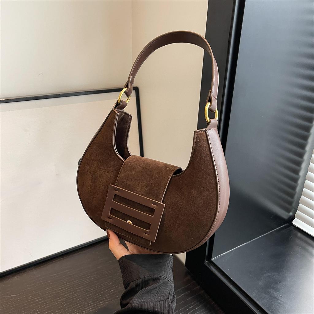 Retro Frosted Crescent Bag for Women  New Autumn and Winter Fashion Versatile Single Shoulder Crossbody Bag
