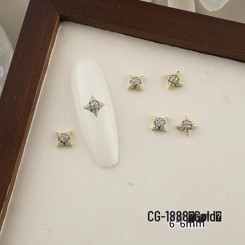 Luxurious Zircon Four-Leaf Clover Nail Art: White K Gold Heart Accessories