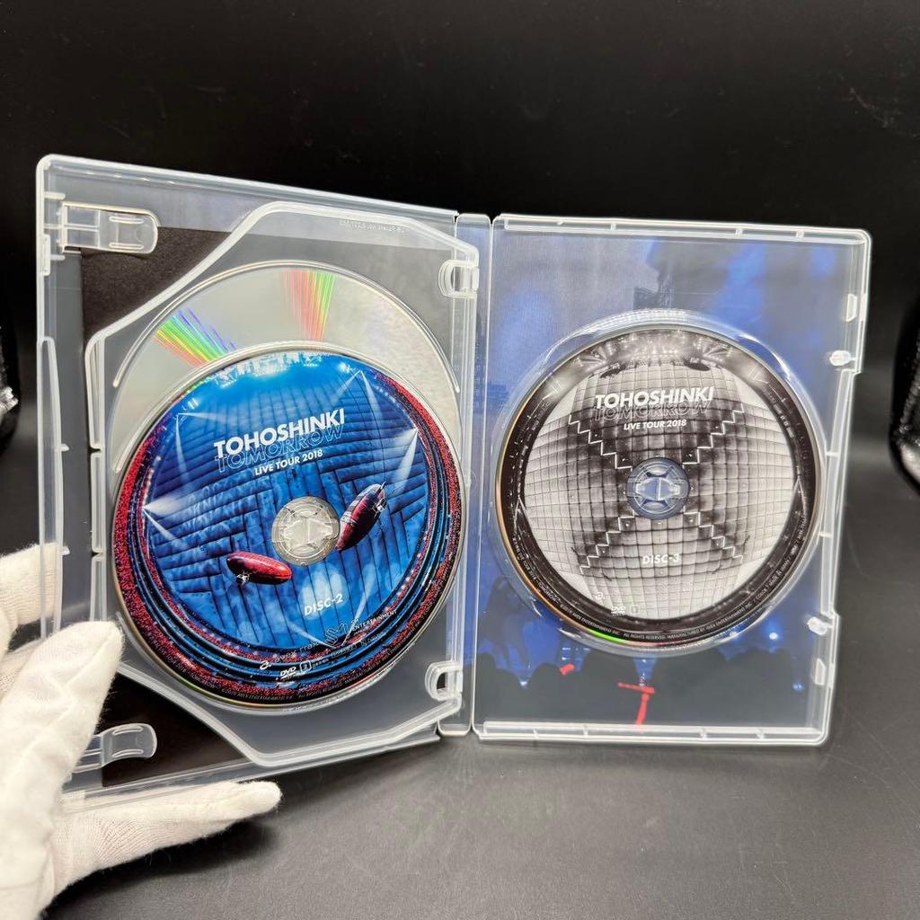 [USED] TVXQ TOMORROW 2018 Blu-ray 2-disc set + Photobook