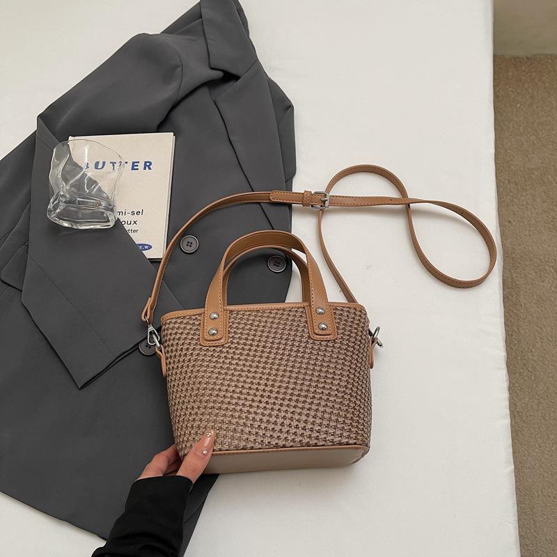 Niche simple personalized handbag bag women's new trendy fashion bucket bag casual shoulder messenger bag
