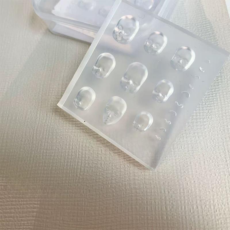 Cartoon Human Face Doll 3D Silicone Nail Mold Hand Engraving Mold Nail Art Decorations Silicone Fashion Manicure Mold Accessory