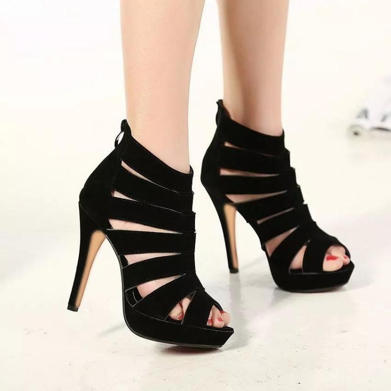 Yeni Moda gösterisi Kadın Sandalet Moda Seksi Yüksek Topuklu Platform Pompaları Peep Toe Sandalet Rahat Beyaz Kırmızı Düğün Ayakkabıları