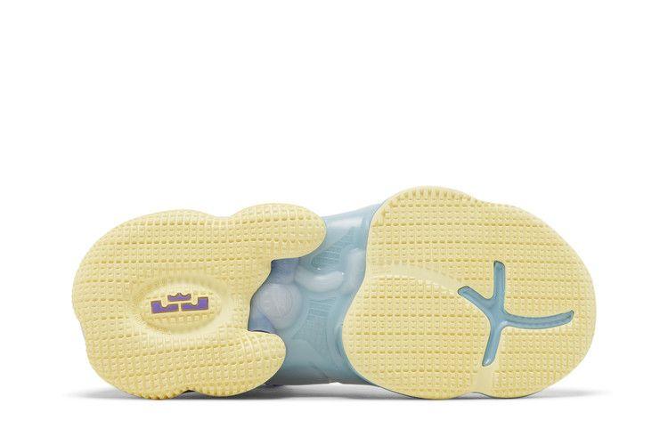Nike LeBron 19 GS 'Easter'