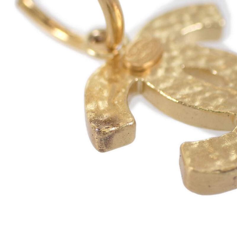 Chanel Pierce Gold Gold Plated Women