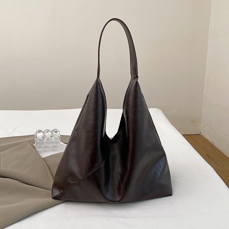 

autumn new personalized retro casual shoulder tote bag temperament niche design underarm women s bag