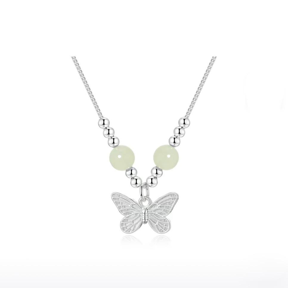 

Новогоднее новое китайское имитация нефрита Хотан в виде бабочки для женщин в китайском стиле, легкая роскошная цепочка на ключицу