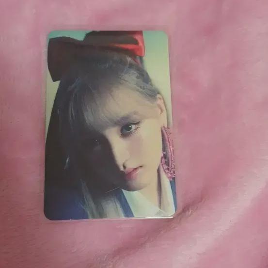 

Ive Liz Photocard Pre-order Benefit