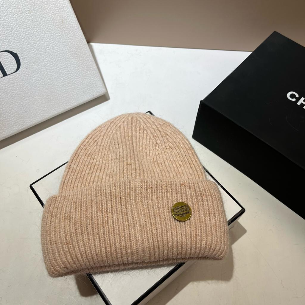 Winter High-Quality Rabbit Fur Knitted Hat Northern Cold Warm Soft Waxy Ear Protection Wool Hat Simple Cold Hat