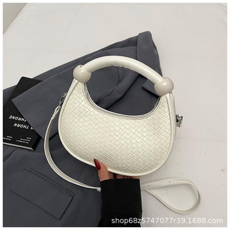 

Niche temperament portable small bag women 2025 summer new trend fashion shoulder bag foreign style messenger dumpling bag белый