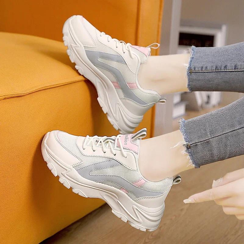 Fashion Platform Sports Shoes Woman Sneakers Mesh Breathable White Running Shoes Comfortable Outdoor Fashion Vulcanize Chunky Flat Ladie