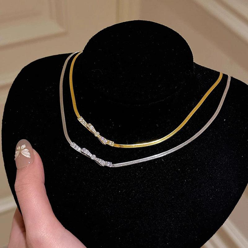 Hot Selling Personalized Gold Bow Snake Bone Chain Necklace with A New Light Luxury and High-end Feel