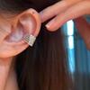 Light Luxury and Sparkling Ear Hole Free Ear Bone Clip, Niche Design, Micro Inlaid Ear Clip, Simple and Versatile Earrings with Temperament